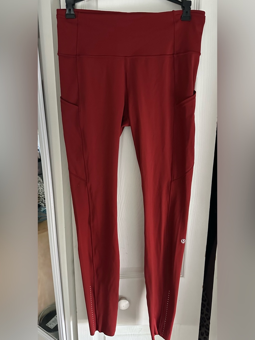 Lululemon fast and free leggings reflective dots size 8 yoga pants w pockets